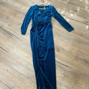 Vince Camuto Size 8 Teal Velvet Dress